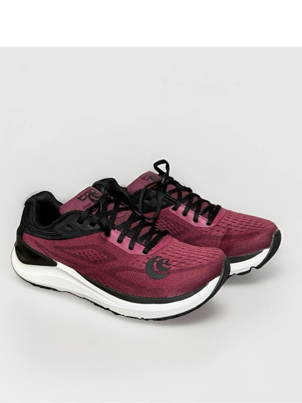 Topo Athletic Ultrafly 3 Women's Burgundy Running Shoes Size 7.5